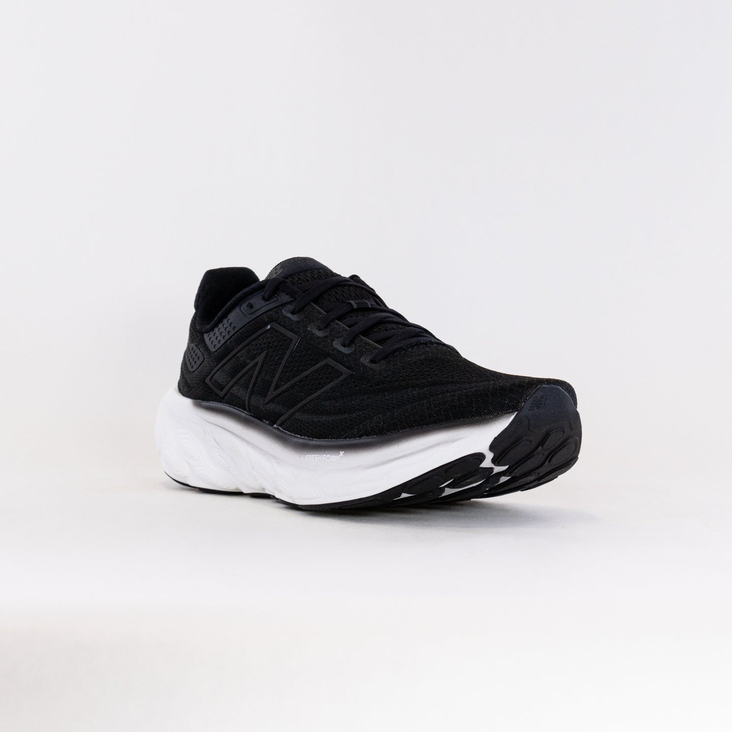 Men's New Balance 1080V13 Running Shoes in Stylish Black/White
