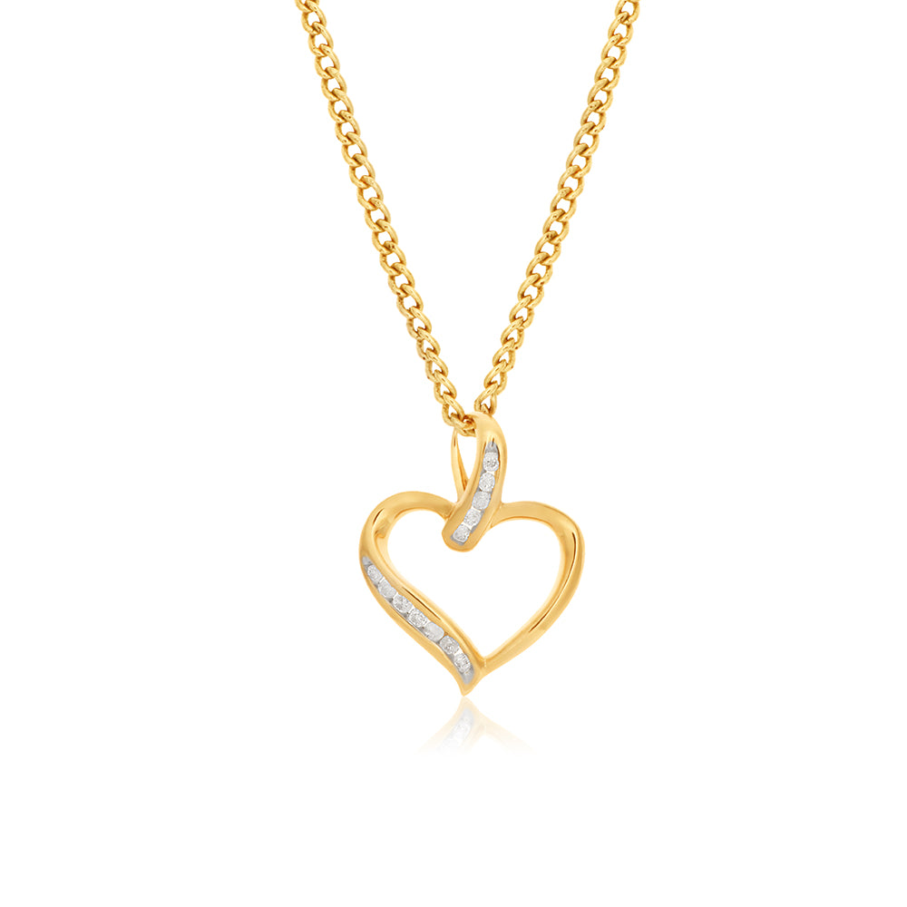 Exquisite 9ct Yellow Gold Diamond Heart Pendant Featuring 12 Sparkling Brilliant Diamonds, Ideal for Gold Necklaces