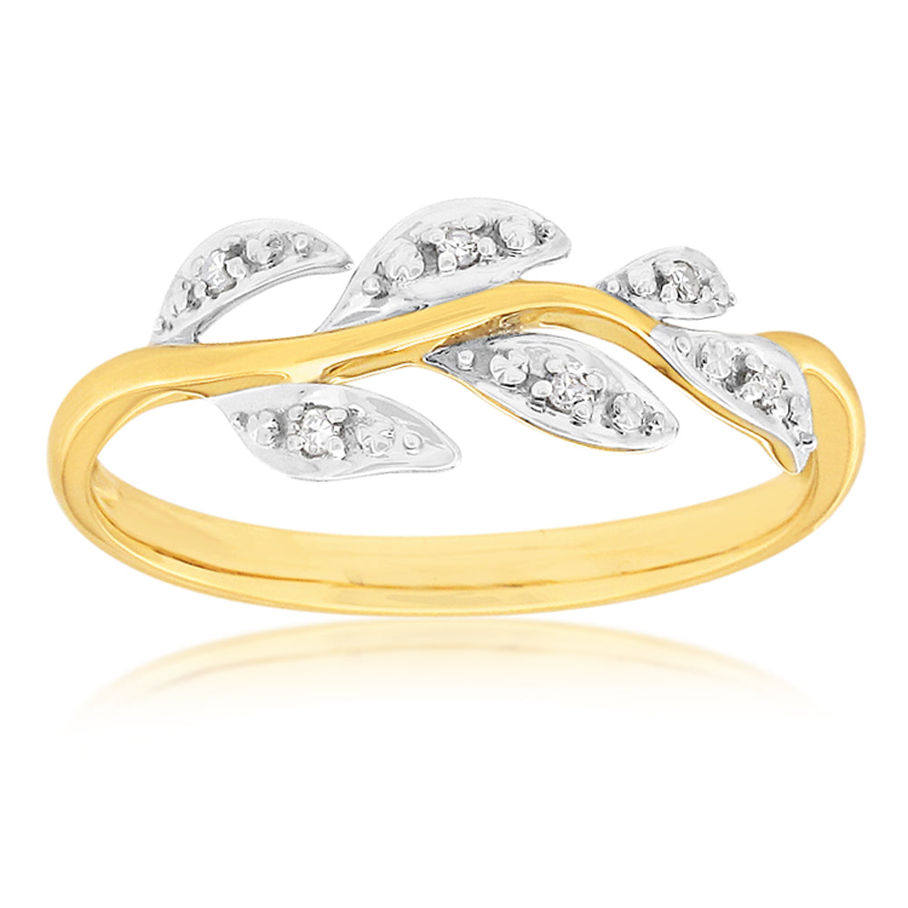 Stunning 9ct Yellow Gold Ring Set with 6 Brilliantly Cut Diamonds