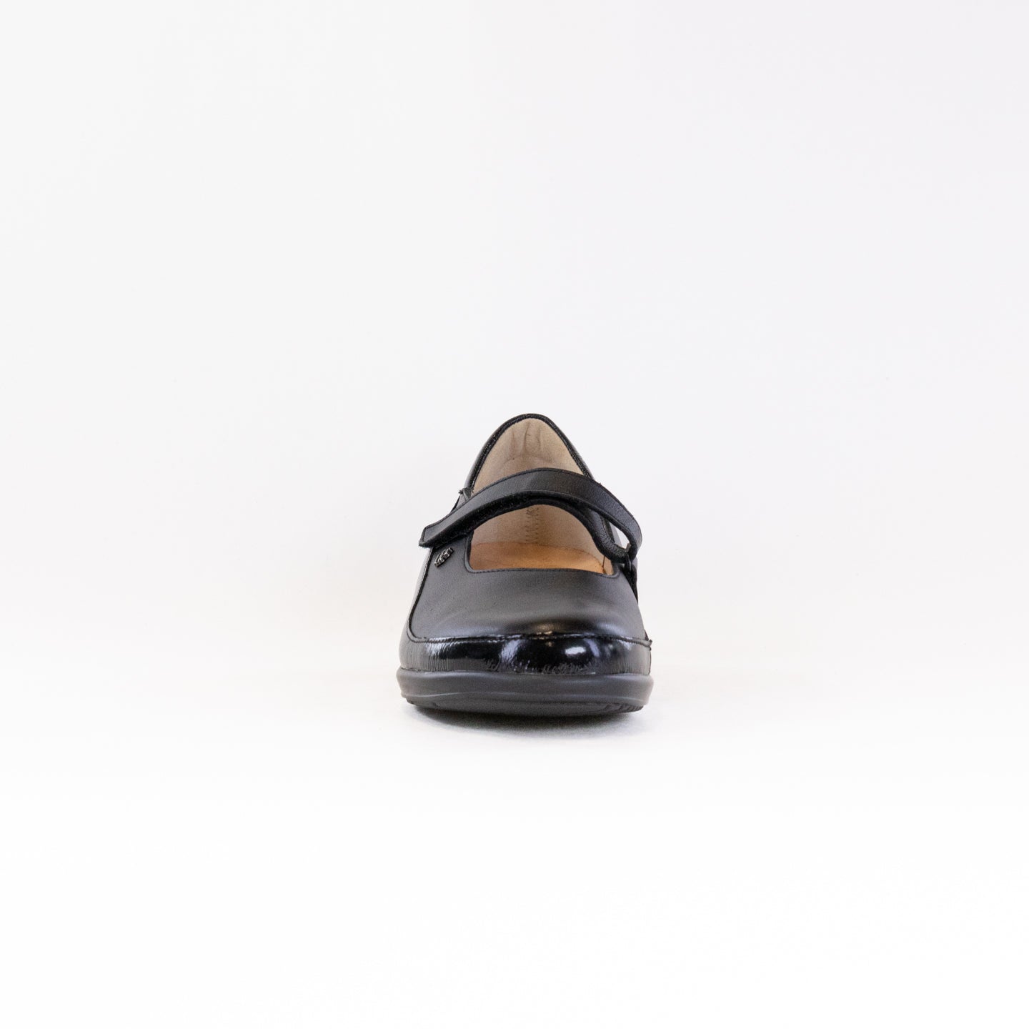 Women's Finn Comfort Hempstead Shoes in Classic Black Leather