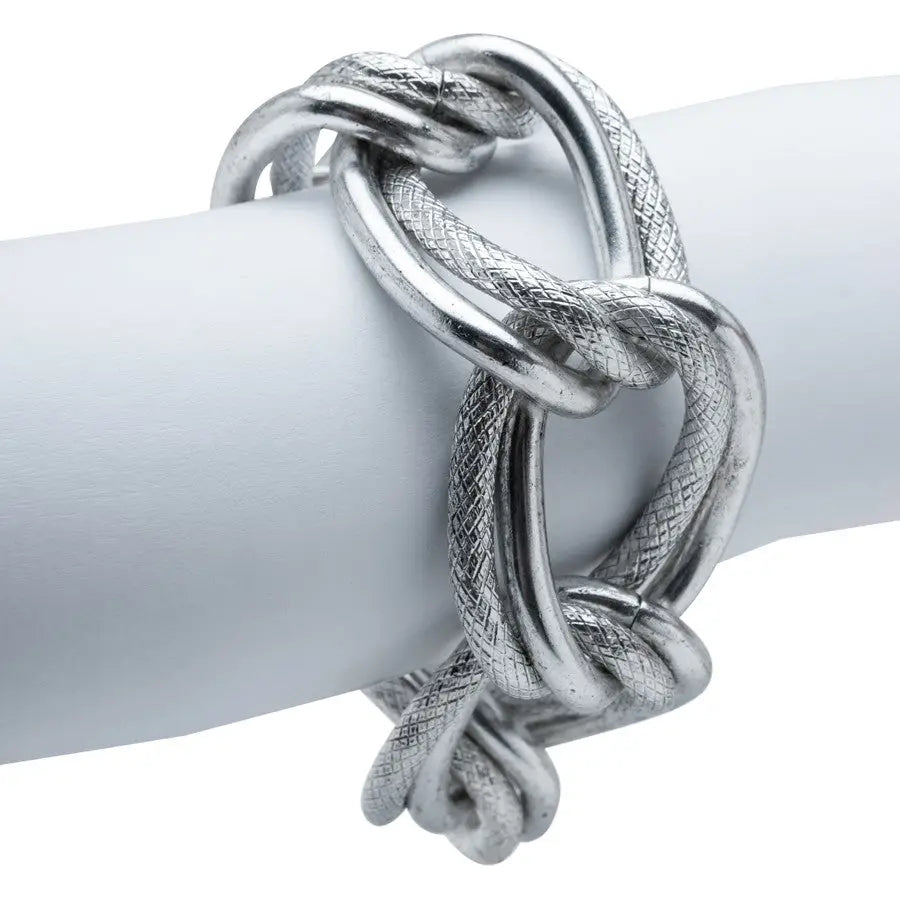 Stylish Oversized Link Bold Statement Bracelet for Fashion Lovers