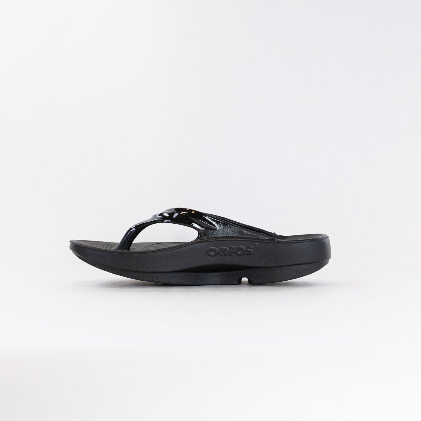 Women's OOFOS OOlala Black Sandals for Optimal Recovery