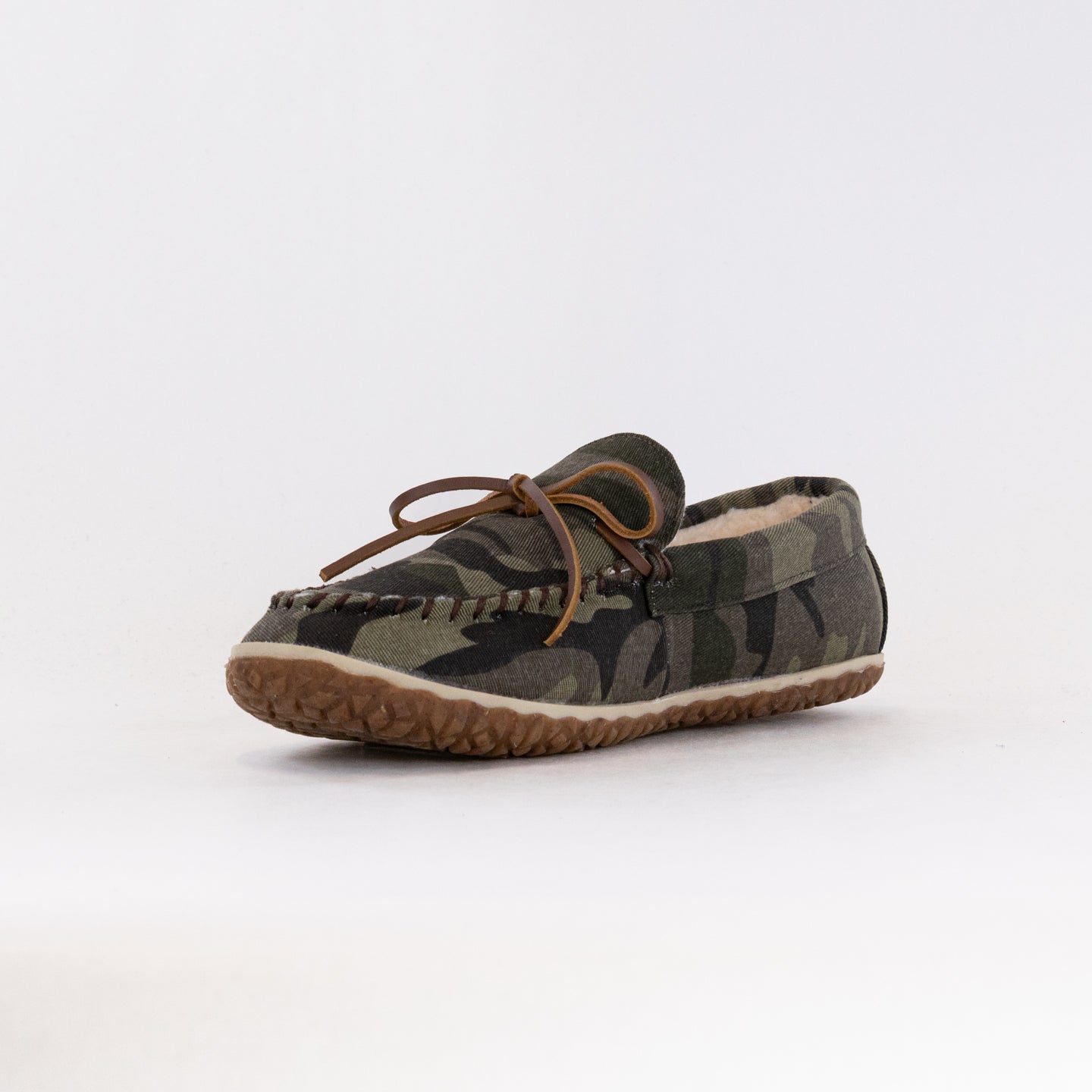 Men's Minnetonka Tomm in Stylish Green Camo Print