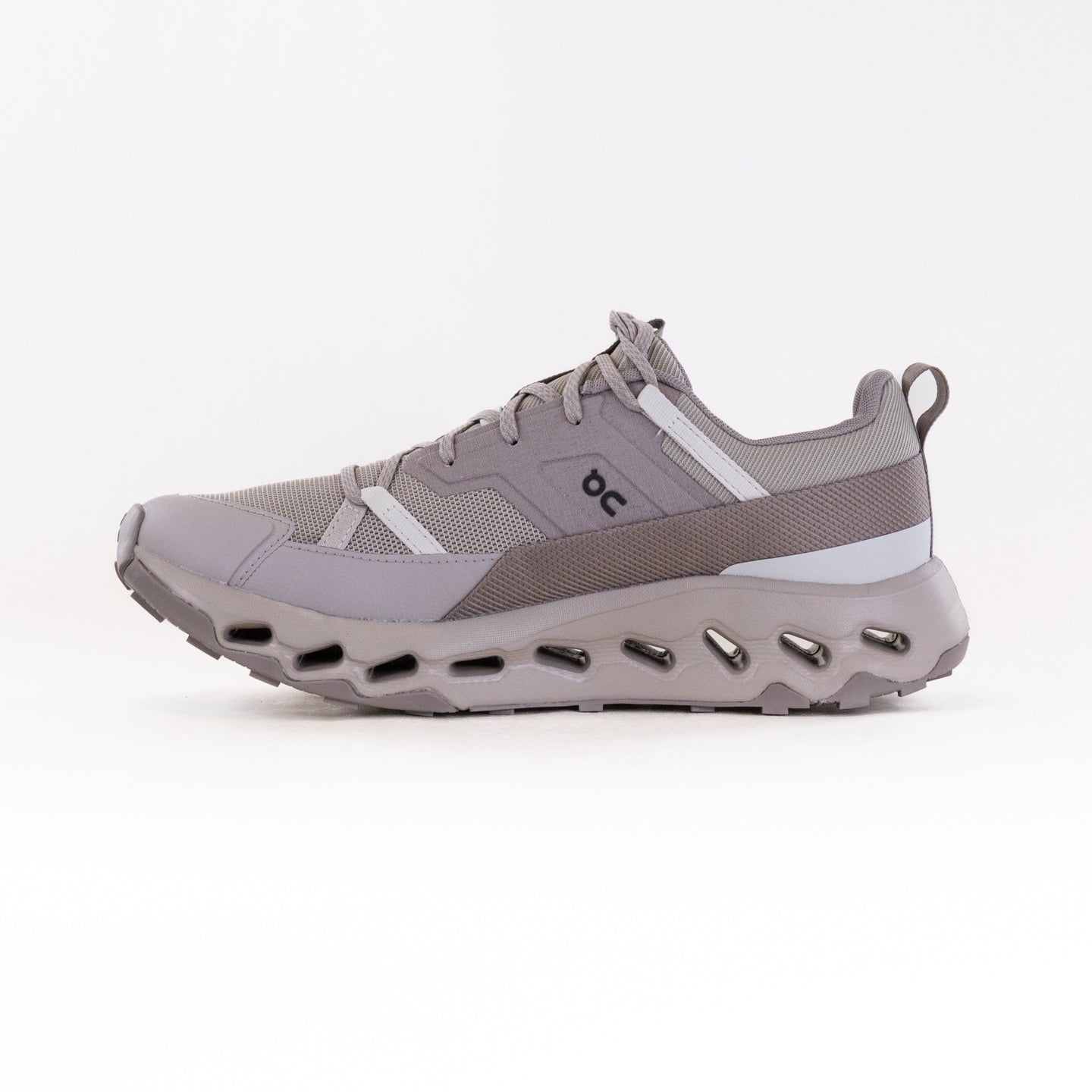 On Men's Cloudhorizon Hiking Shoes in Fog/Desert Color Scheme
