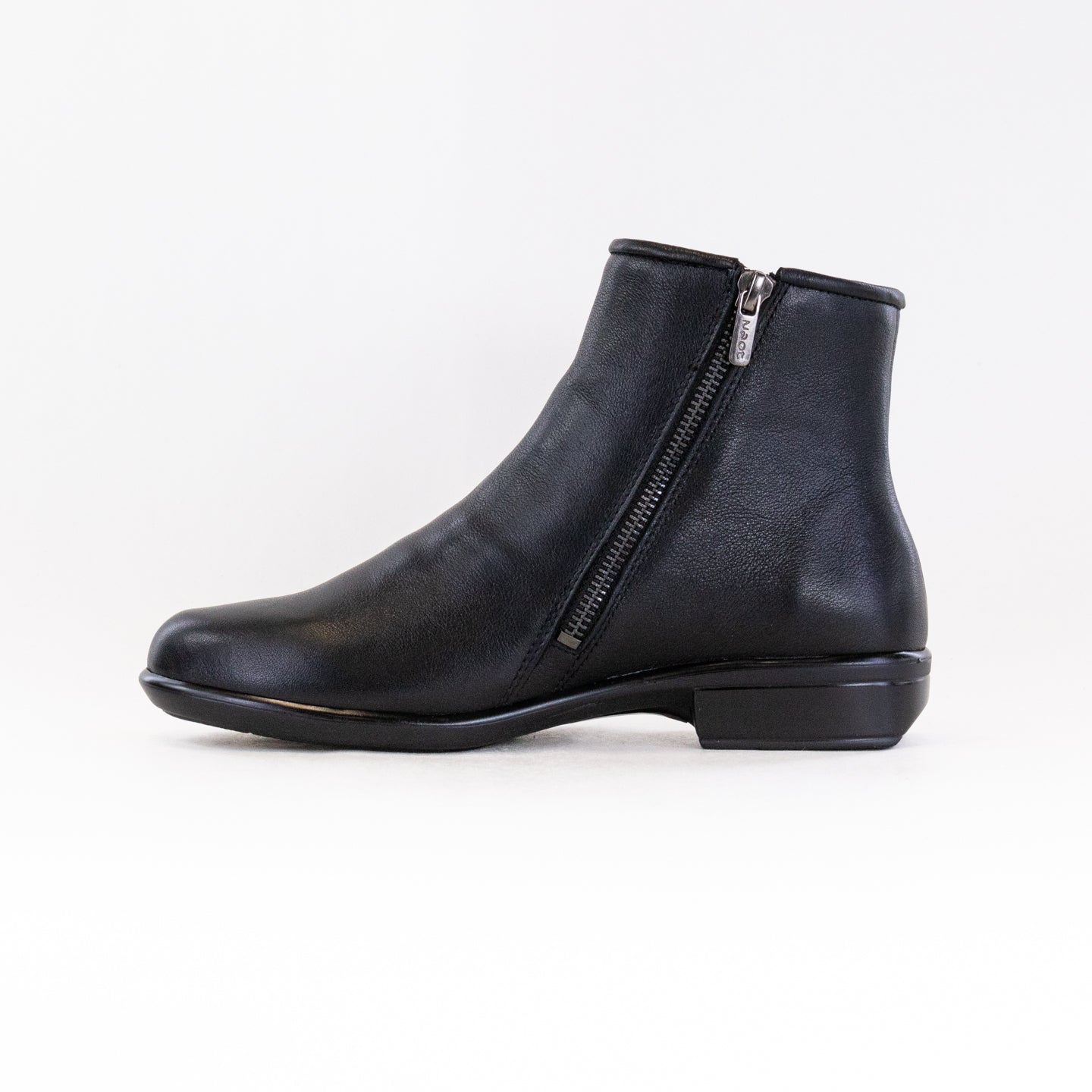 Naot Women's Black Leather Norther Boots - Stylish and Comfortable Footwear