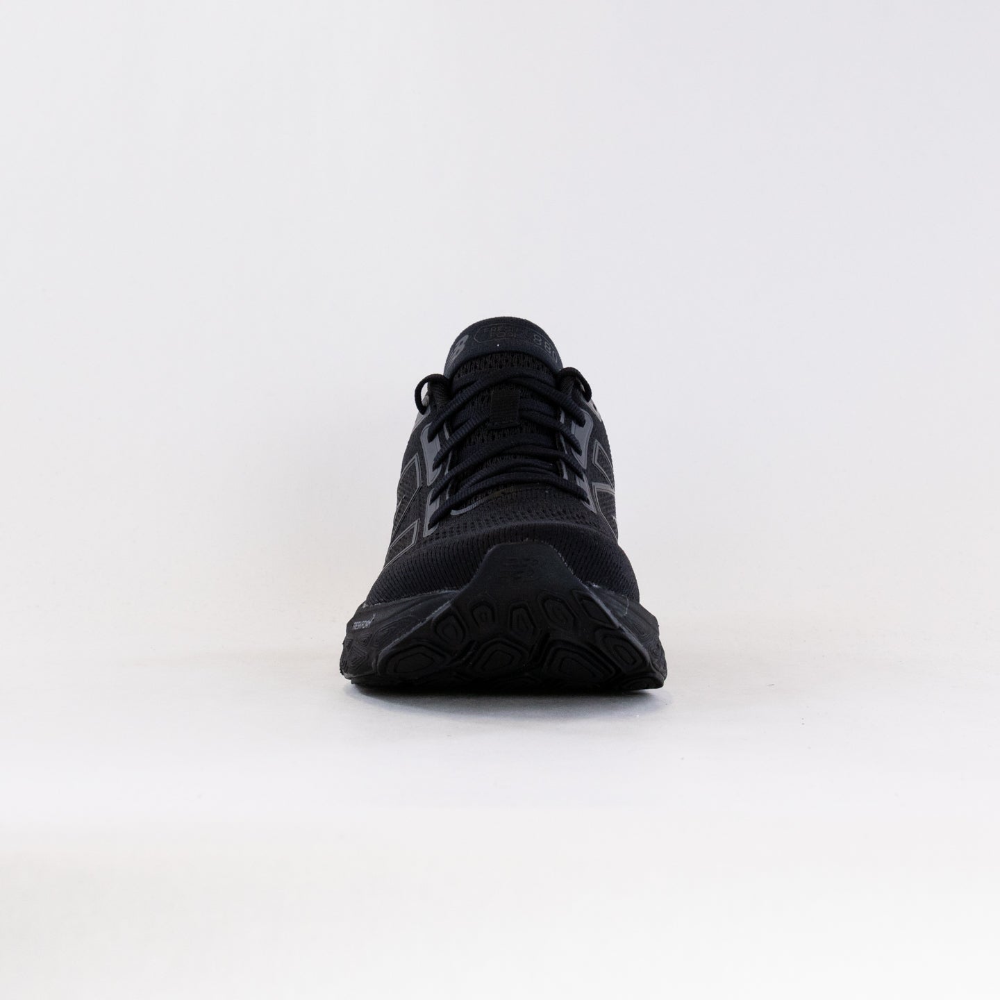 New Balance Men's Running Shoes - 880v14 in Black/Black Metallic/Black Color Scheme