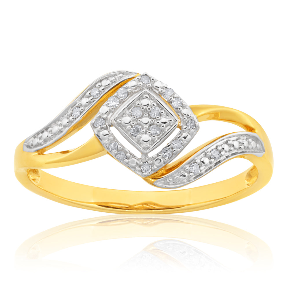 Exquisite 9ct Yellow Gold Ring Adorned with 20 Brilliant - Cut Diamonds