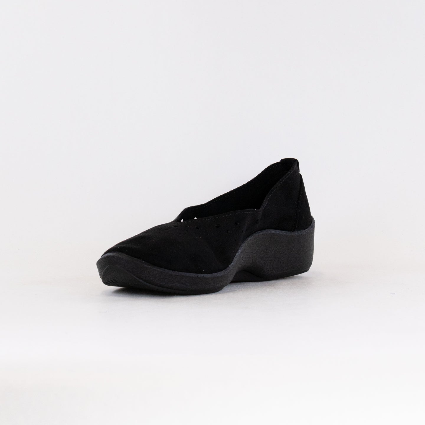 Arcopedico Women's Cezanne Slip-on Vegan Shoes - Classic Black