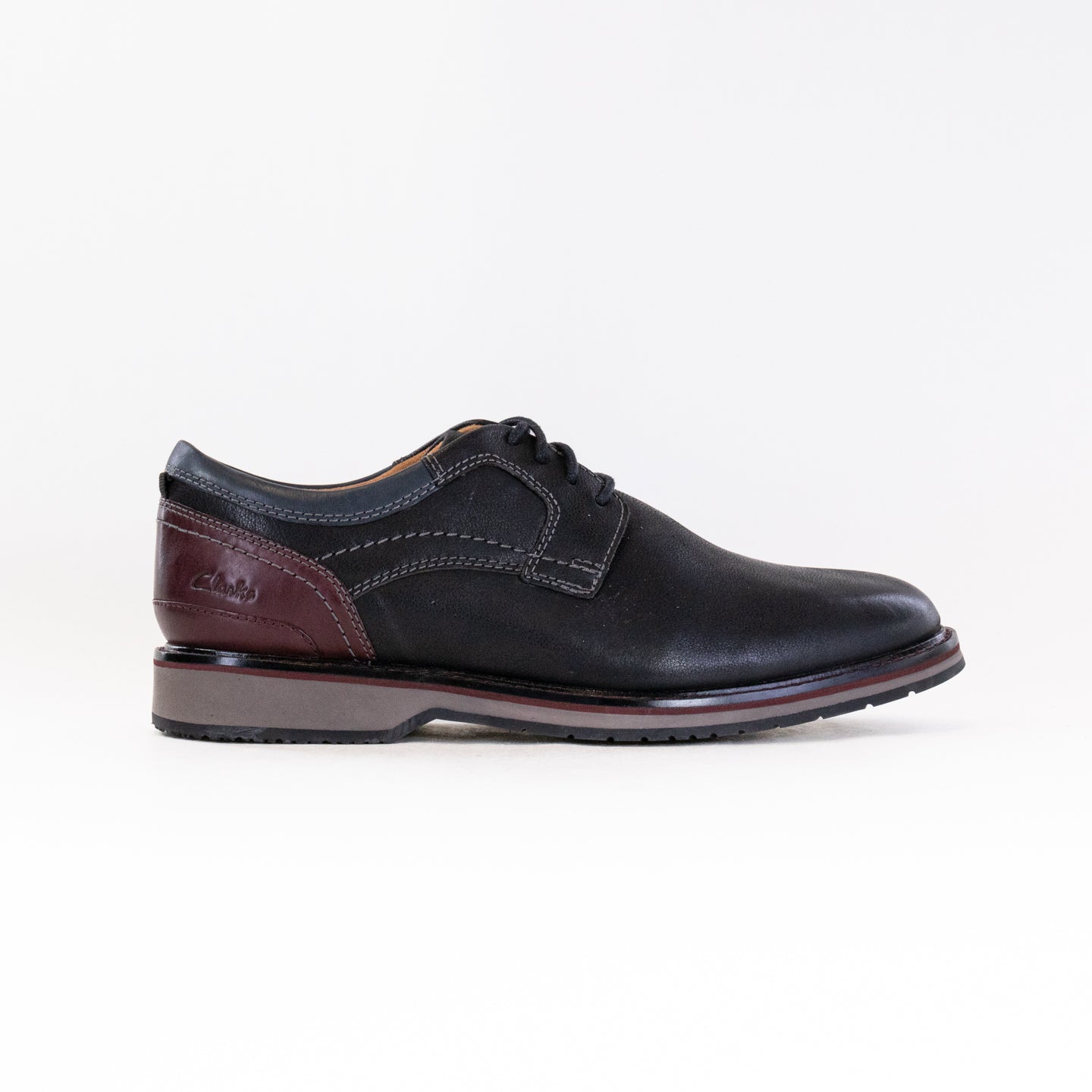 Clarks Men's Monahan Plain Toe Dress Shoes in Classic Black