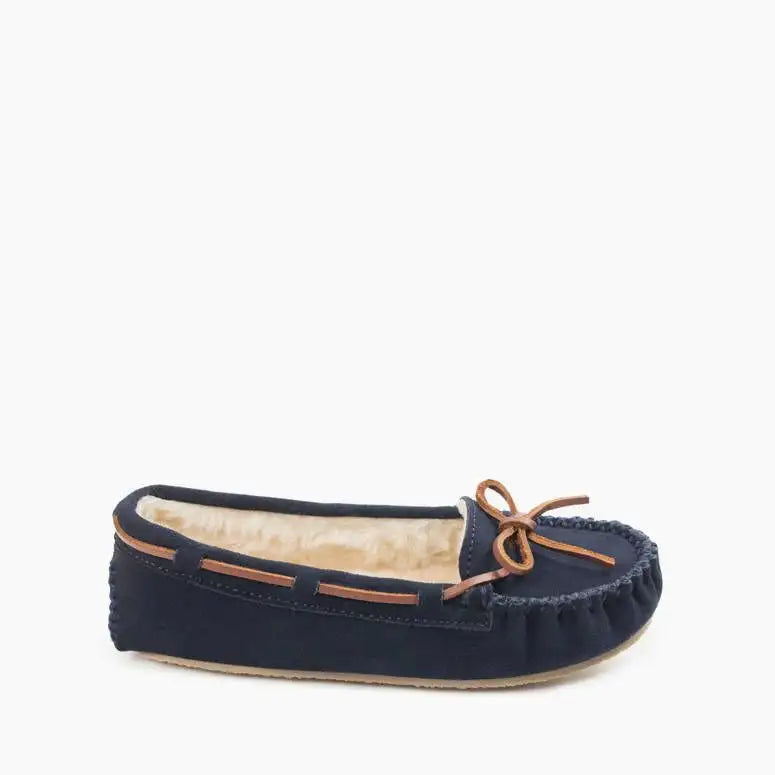 Minnetonka Women's Cally Slippers in Navy Blue