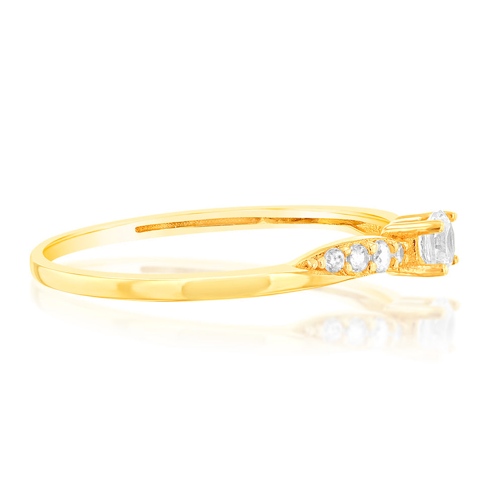 Stunning 9ct Yellow Gold Cubic Zirconia Fashion Cocktail Ring