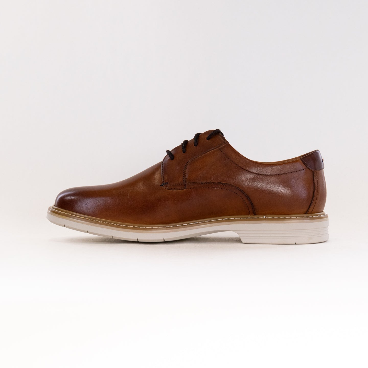Men's Florsheim Norwalk Plain Toe Oxford Shoes in Cognac Color
