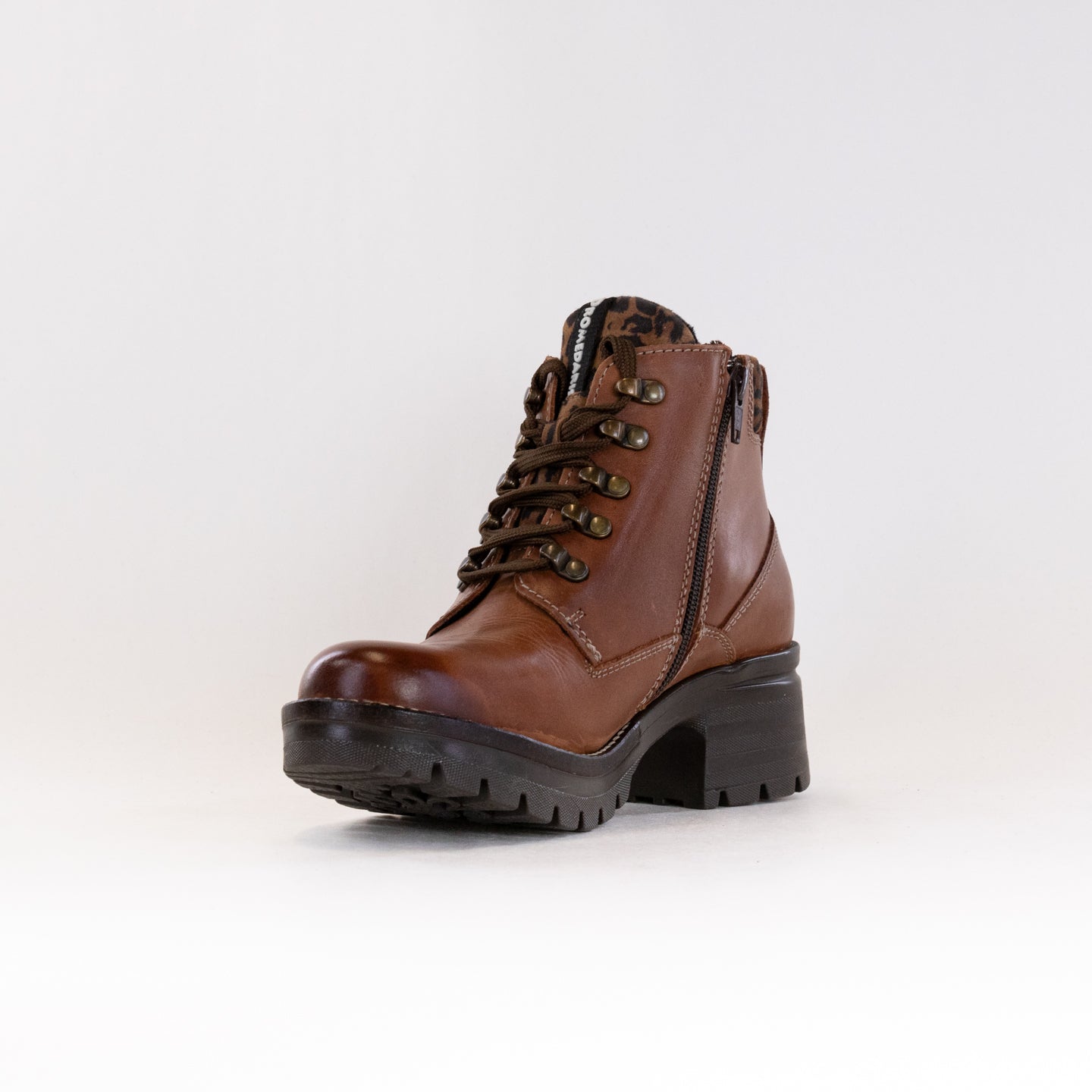Women's Cognac and Leo Cognac Dromedaris Karlie Short Lace - Up Ankle Boots