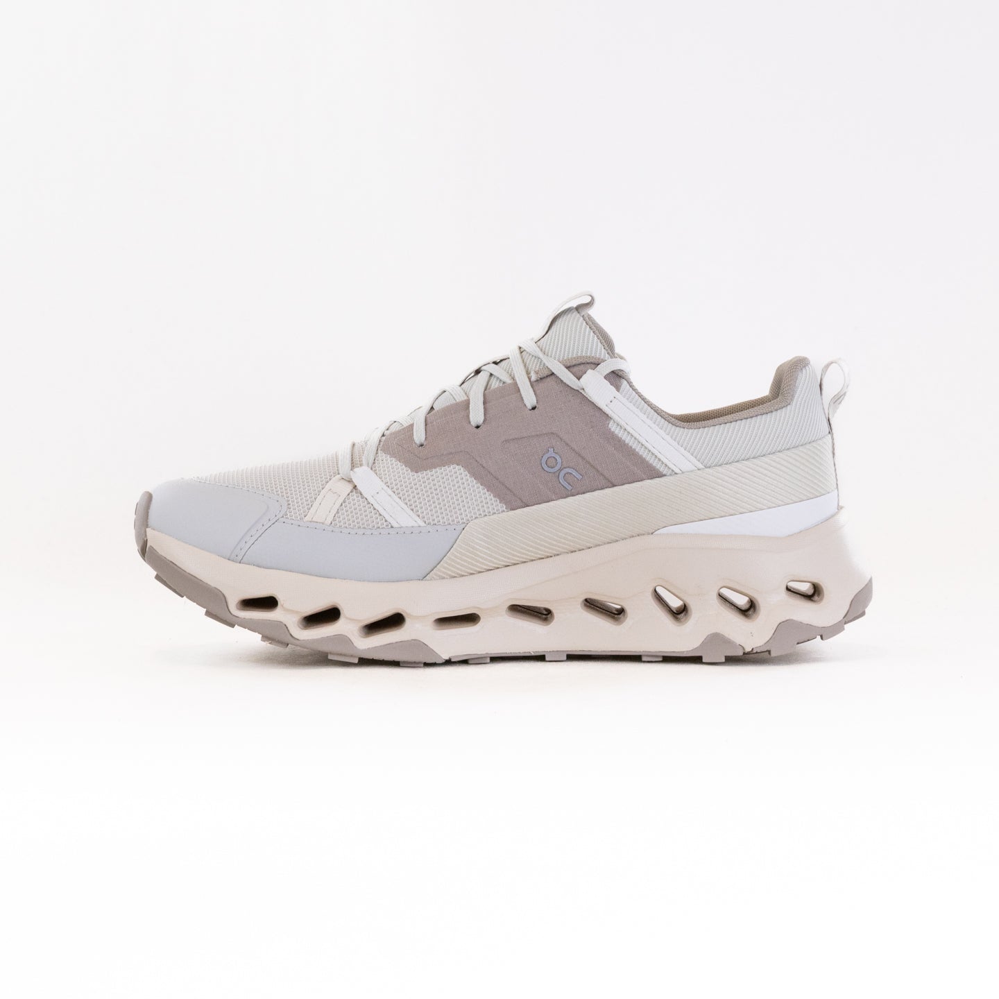 Women's On Cloudhorizon Hiking Shoes - Ice/Cream Color