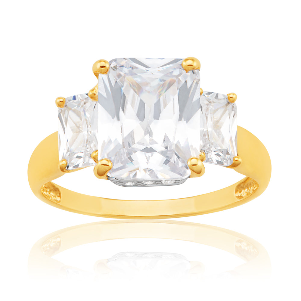 Stunning 9ct Yellow Gold Emerald - Cut Cubic Zirconia Trilogy Ring