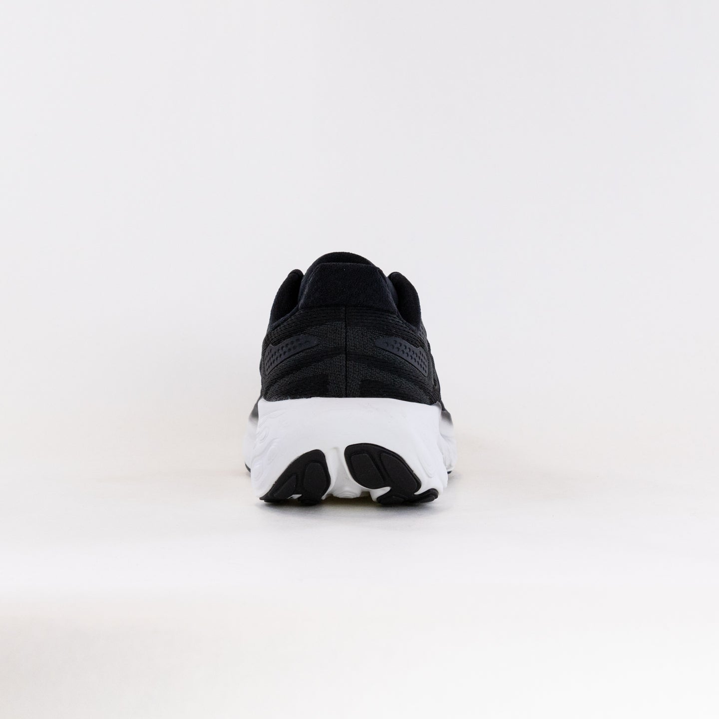 Men's New Balance 1080V13 Running Shoes in Stylish Black/White