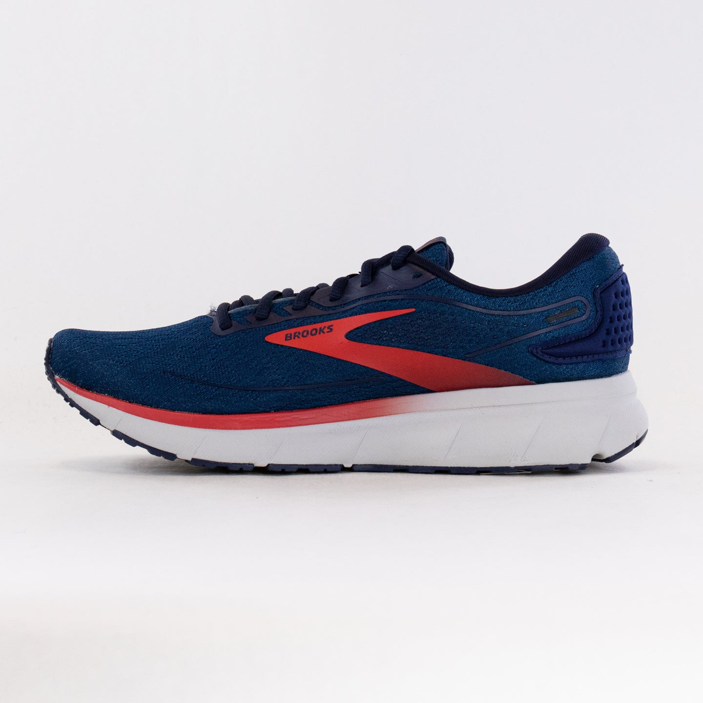 Men's Brooks Trace 2 Running Shoes in Peacoat, Grey and Red