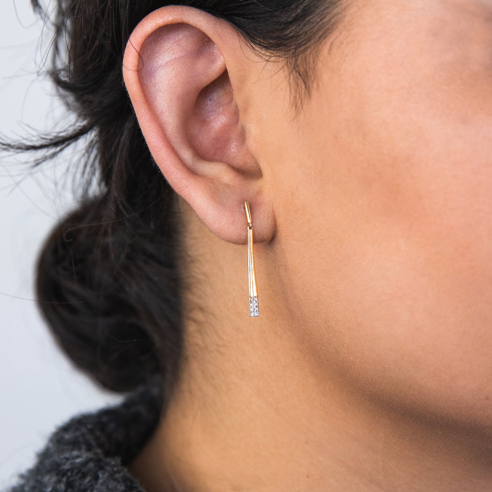 Stunning 9ct Yellow Gold Drop Diamond Earrings for Elegant Look