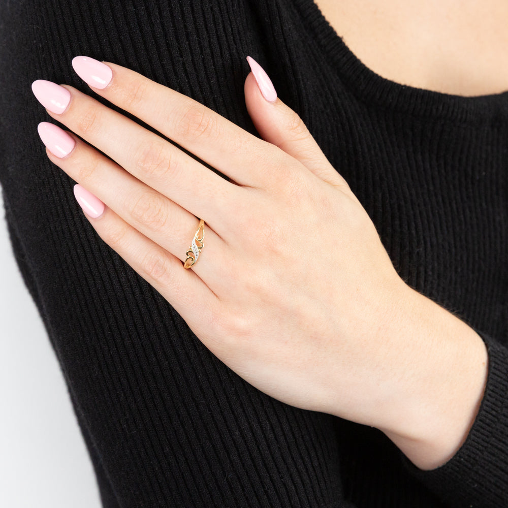 Exquisite 9 Carat Yellow Gold Diamond Engagement Ring for Modern Elegance