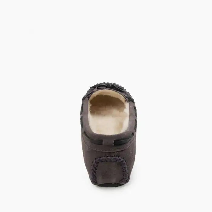 Minnetonka Women's Grey Cally Slippers - Comfortable and Stylish