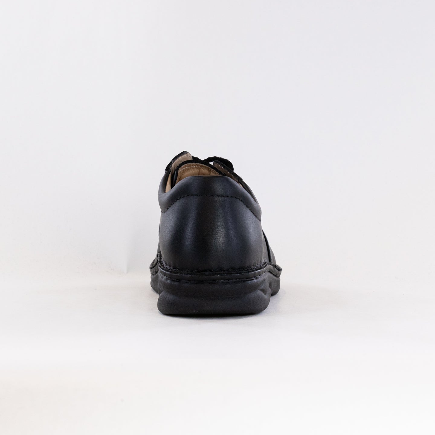 Men's Finn Comfort Dijon in Classic Black Leather