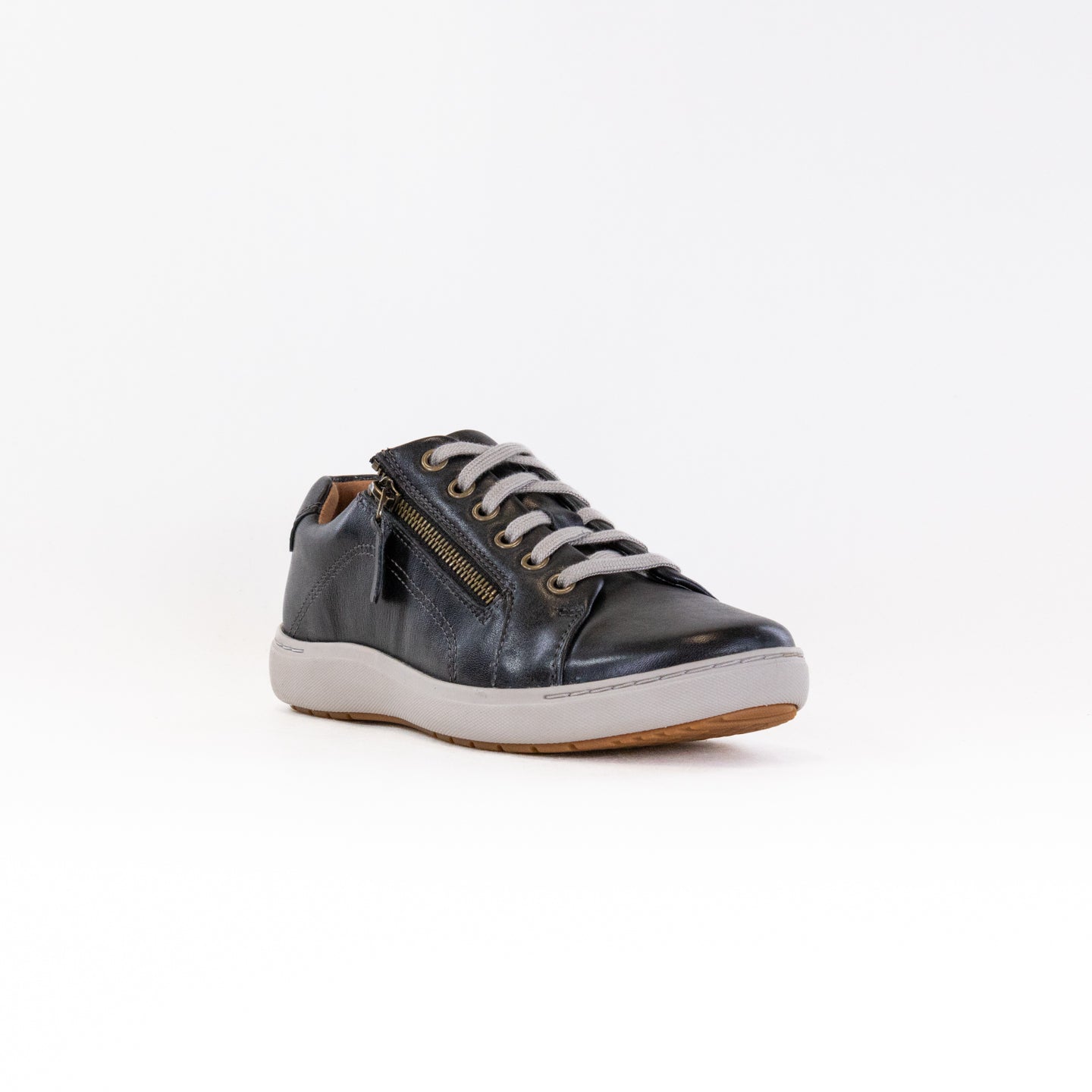 Women's Clarks Nalle Lace - Stylish Black Leather Sneakers