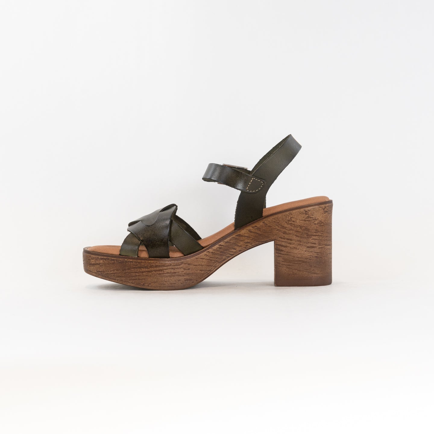 Eric Michael Women's Retro Uma Sandals - A Stylish Summer Footwear