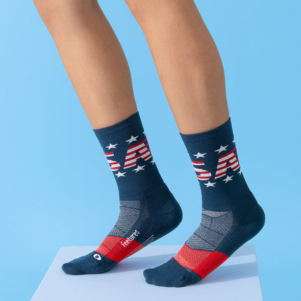 Feetures Limited Edition USA Elite Light Cushion Mini Crew Socks
