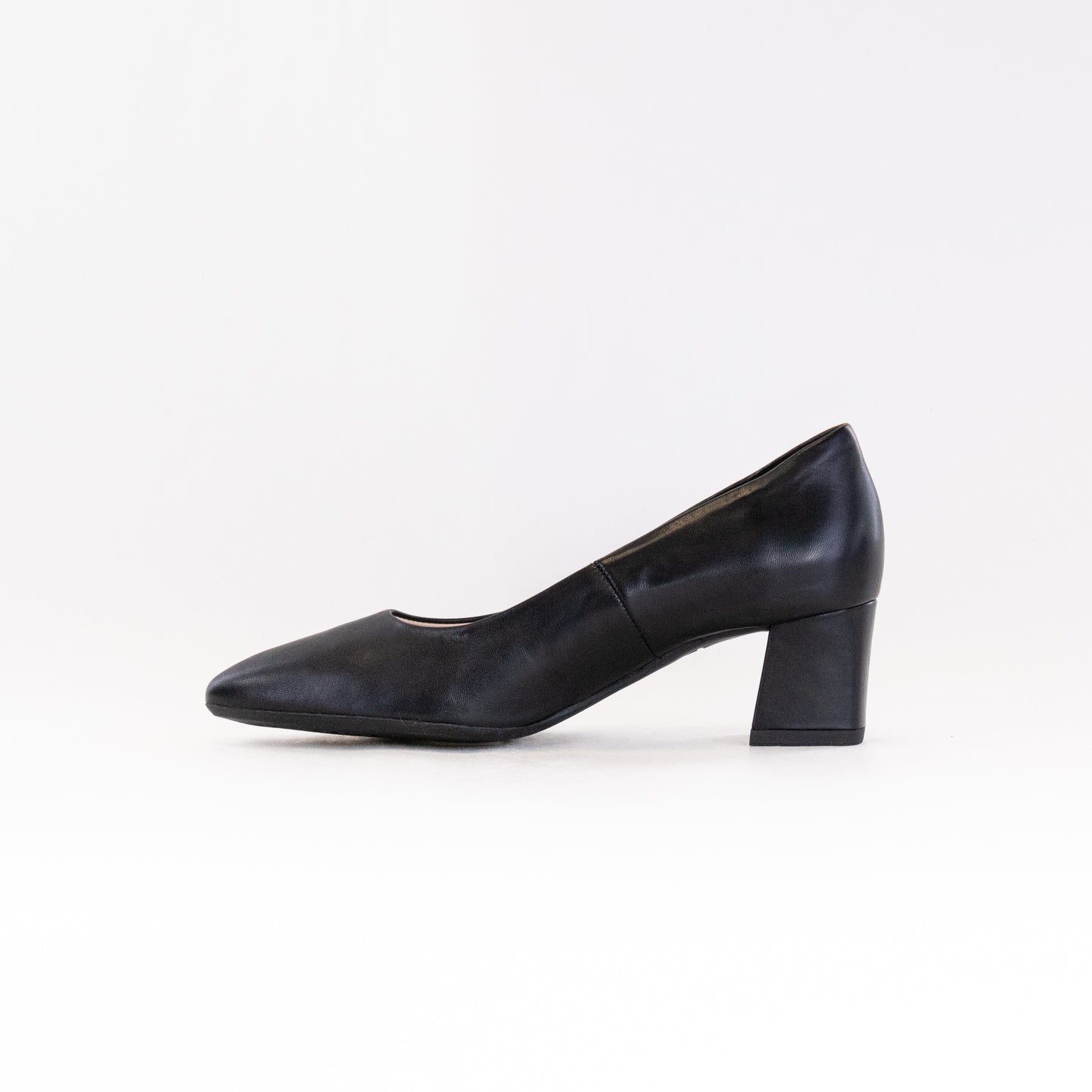 Women's Black Leather Ara Lichfield Comfort Pumps