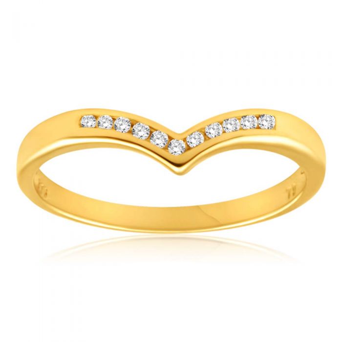 Exquisite 9ct Yellow Gold Diamond Ring Set Featuring 11 Sparkling Brilliant Diamonds