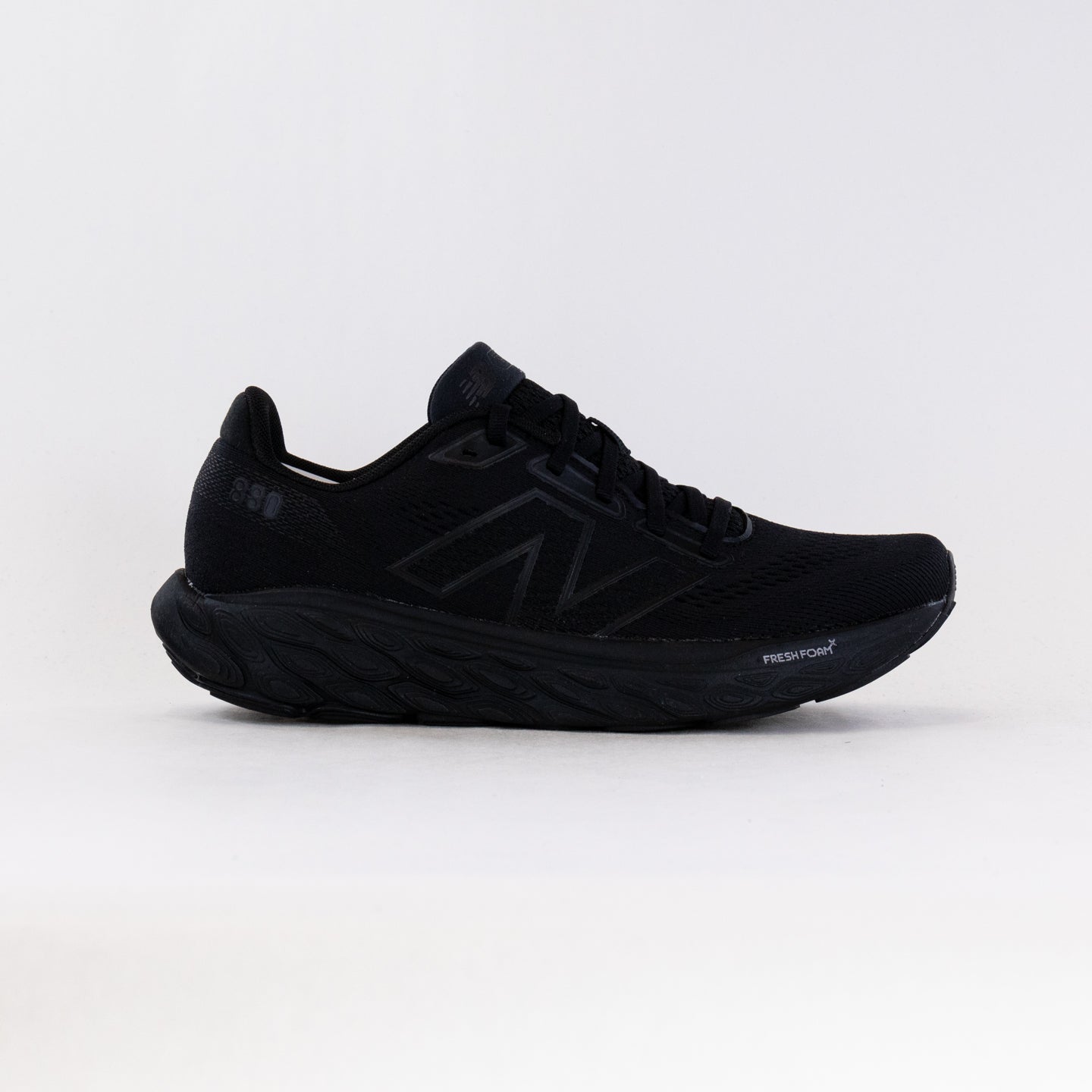 New Balance Men's Running Shoes - 880v14 in Black/Black Metallic/Black Color Scheme