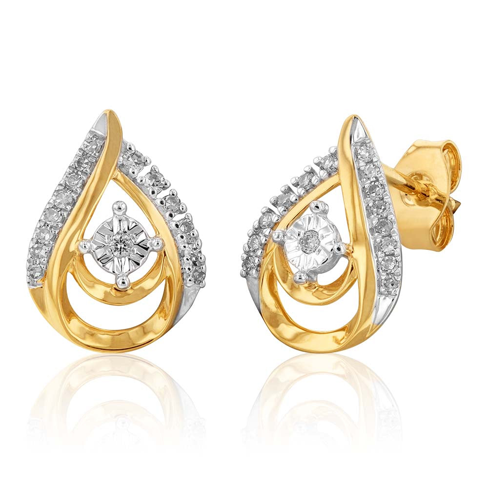 Exquisite 9ct Yellow Gold Diamond Stud Earrings Adorned with 30 Gorgeous Diamonds