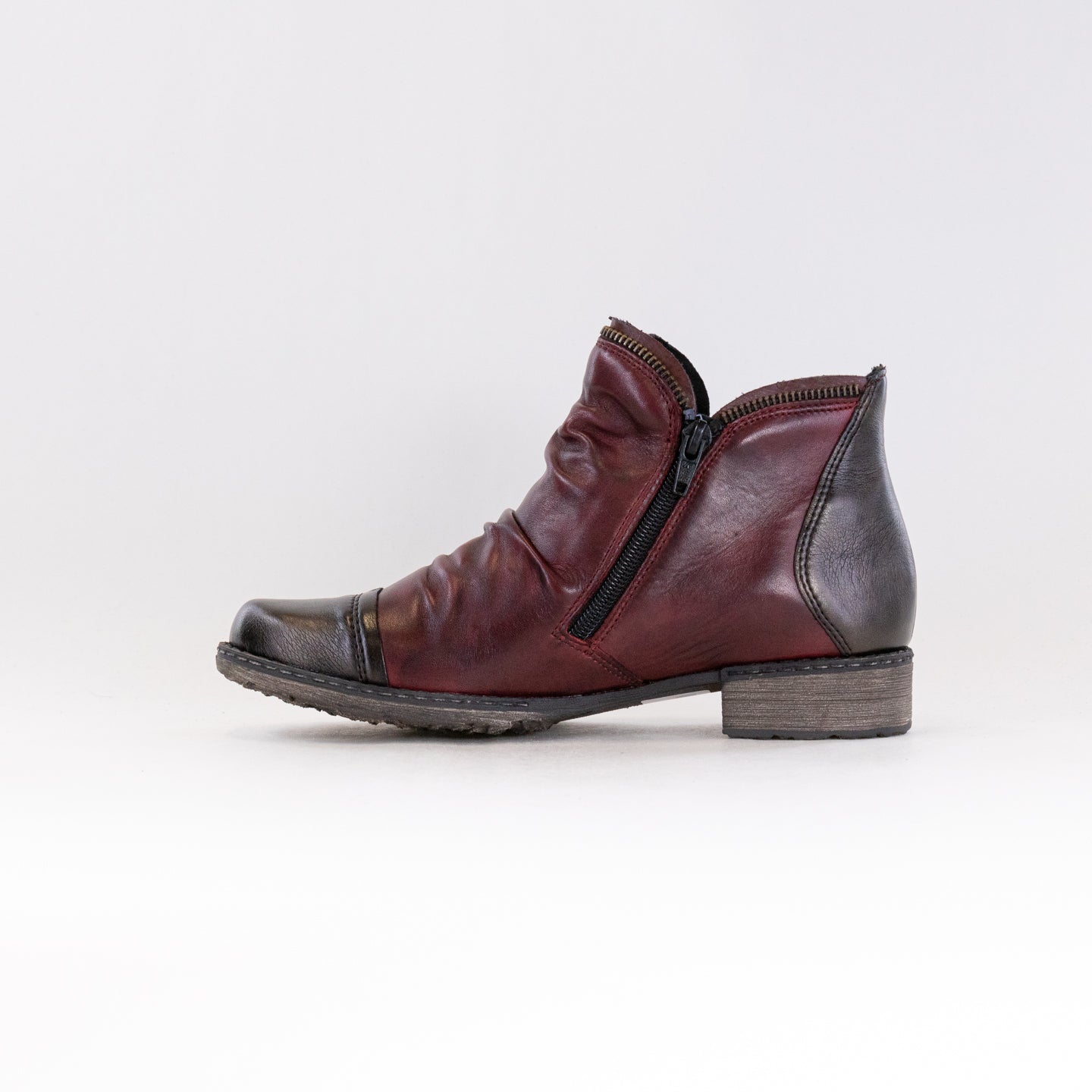 Women's Remonte Chandra 80 in Stunning Red Combination