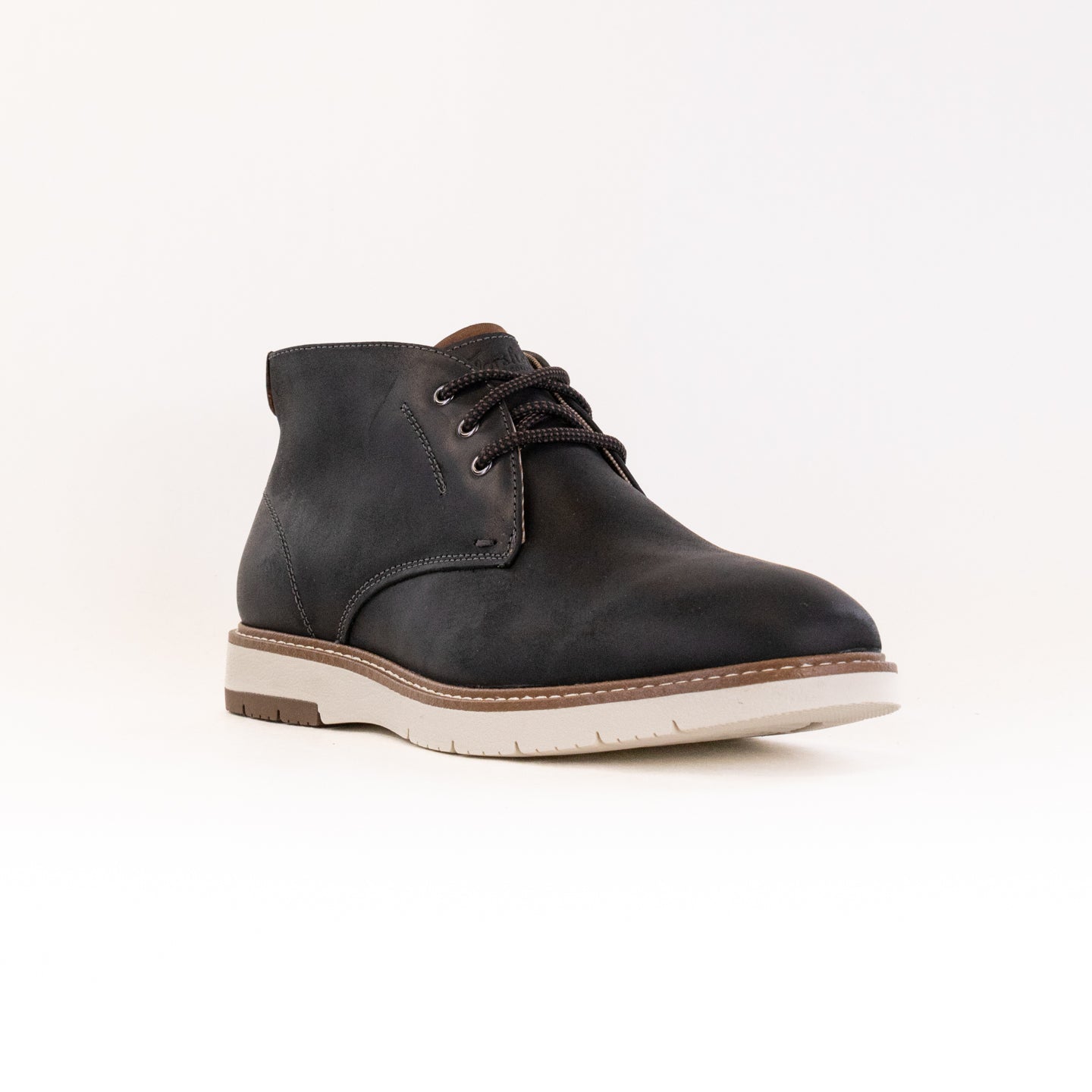 Men's Florsheim Vibe Classic Plain Toe Chukka Boots Crafted from Black Leather