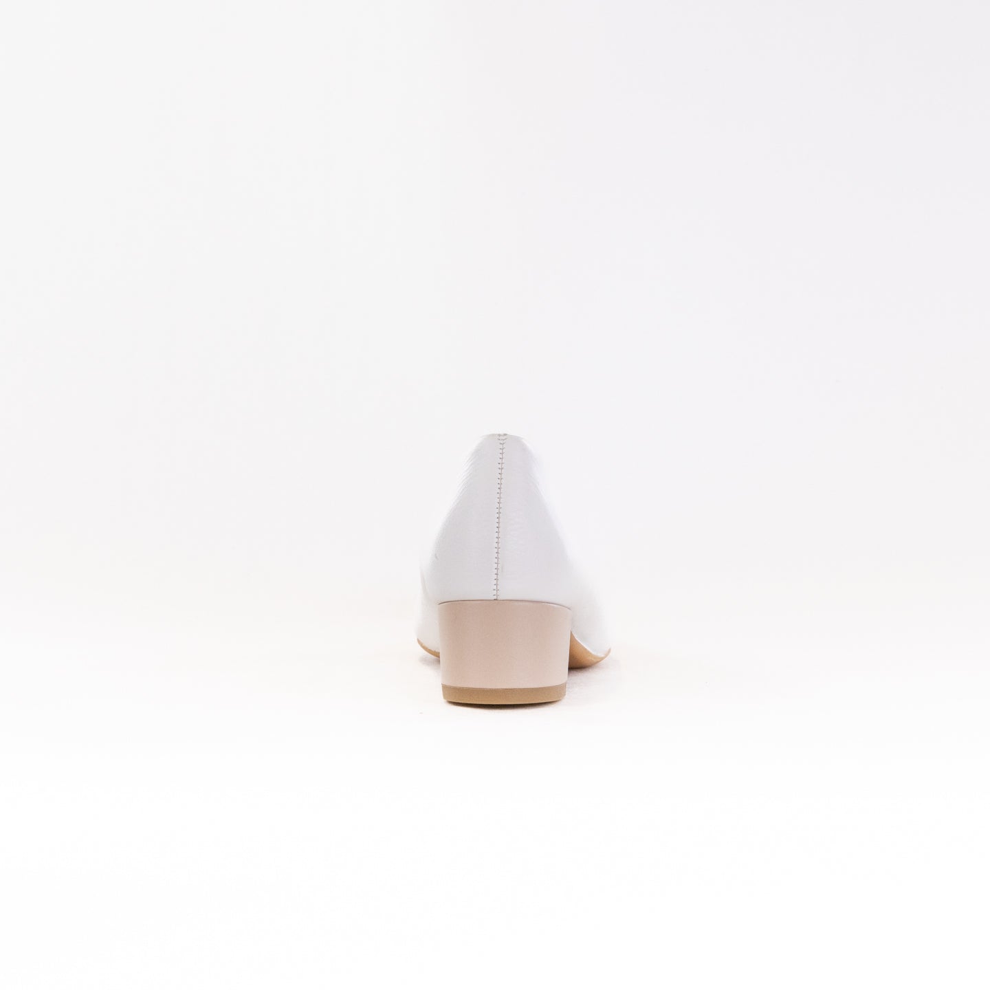 Women's Ara Nanette Pumps in Cream Calf Leather with Sand Calf Toe