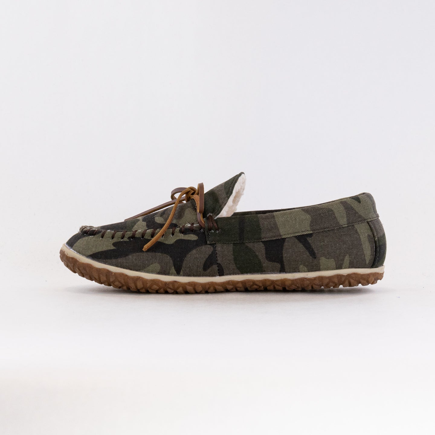 Men's Minnetonka Tomm in Stylish Green Camo Print