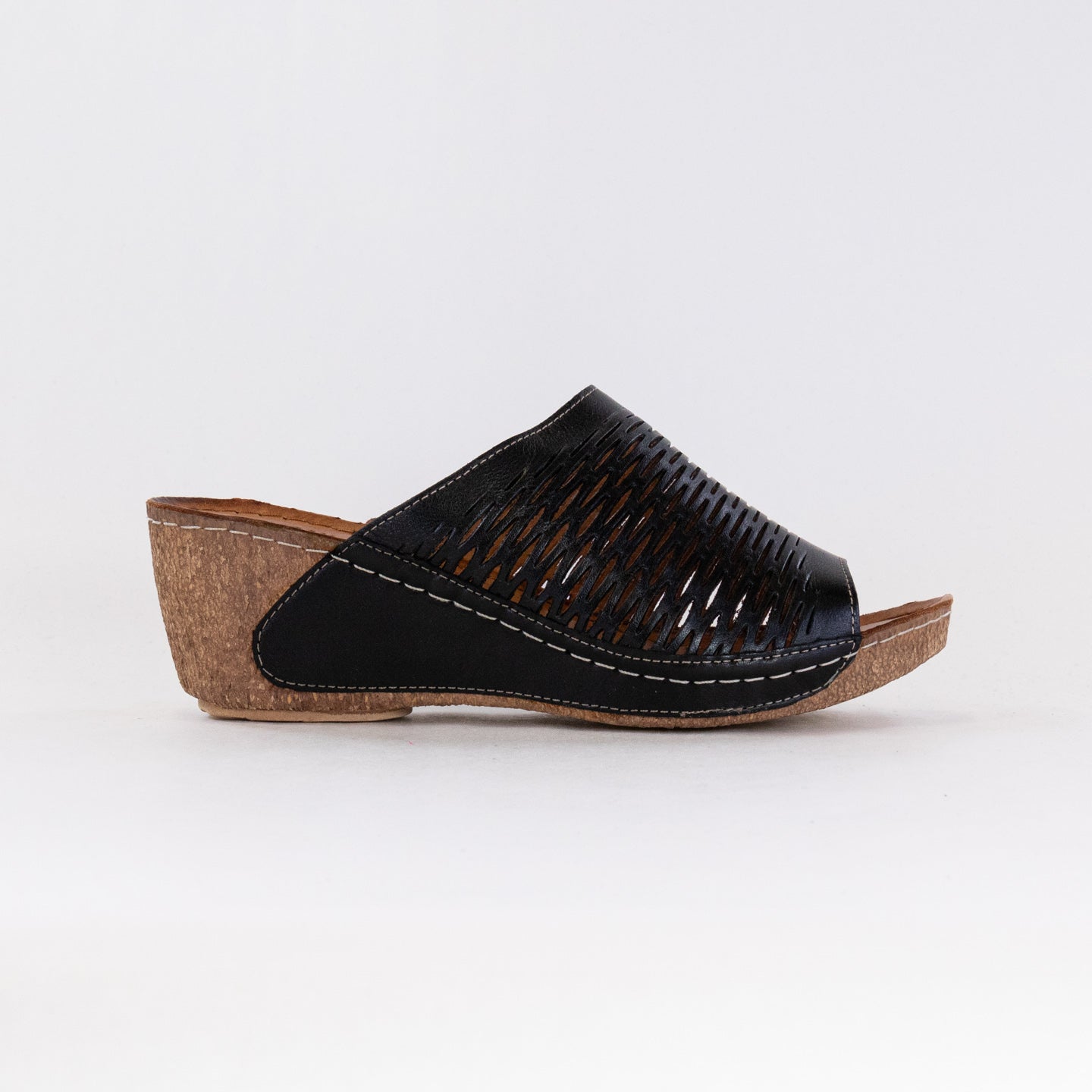 Spring Step Women's Fashionable Leather Cunacena Wedge Sandals - Black