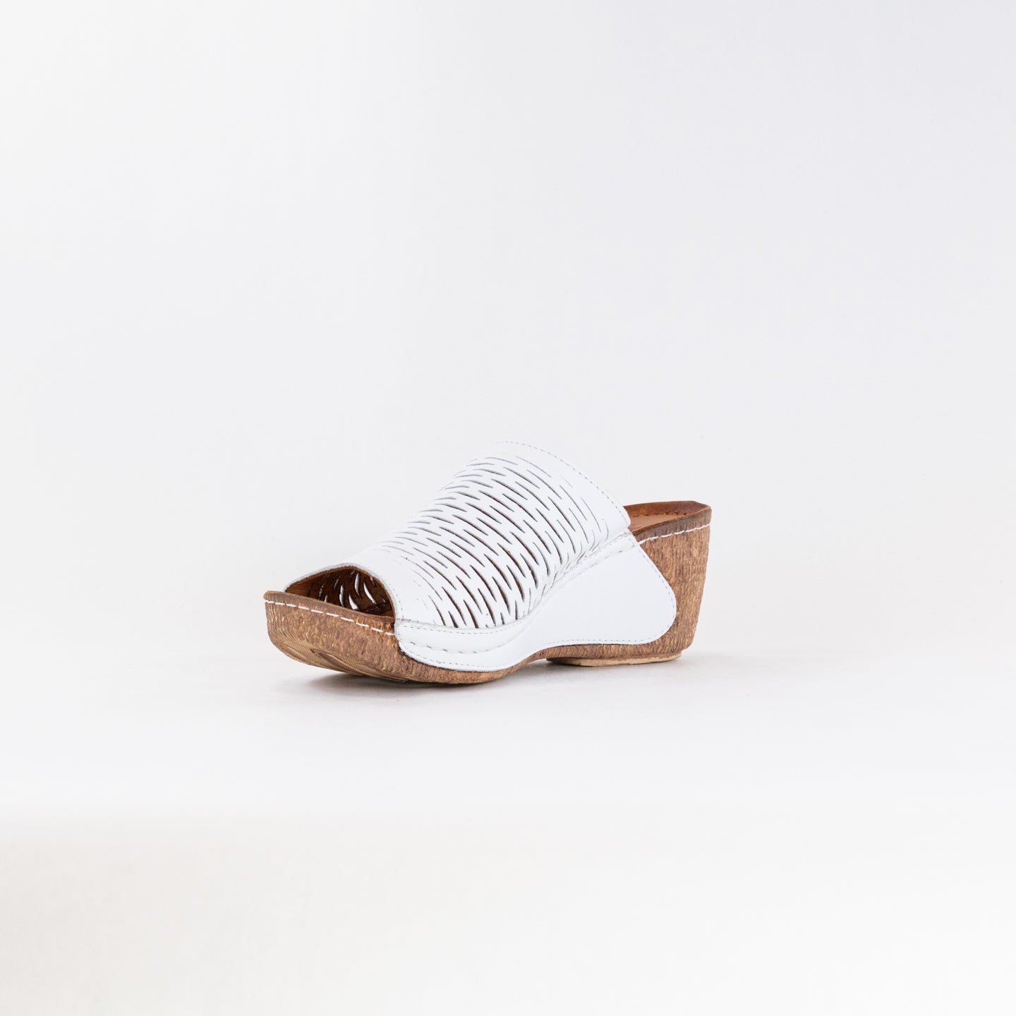 Spring Step Women's Cunacena White Leather Wedges - All-Day Comfort