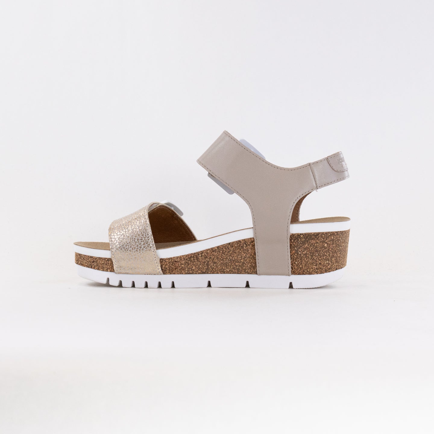 Josef Seibel Women's Quinn 02 Lightweight Creme Wedge Sandals