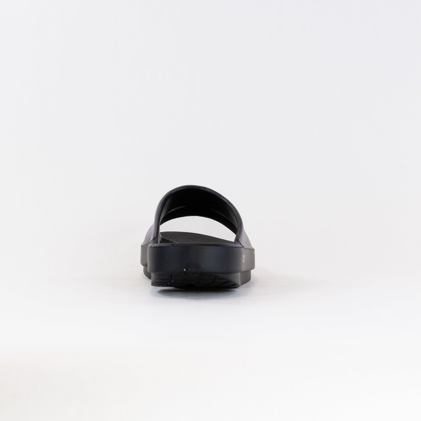 Women's OOFOS OOahh Luxe Slide Sandal in Midnight Spectre