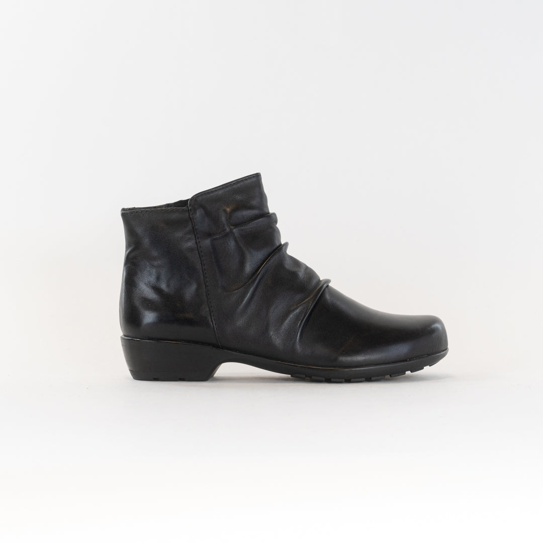 Ros Hommerson Women's Esme Black Booties - Stylish Fall Footwear