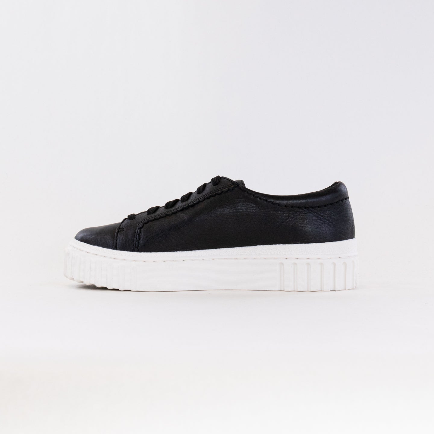 Women's Clarks Mayhill Walk Black Casual Sneakers
