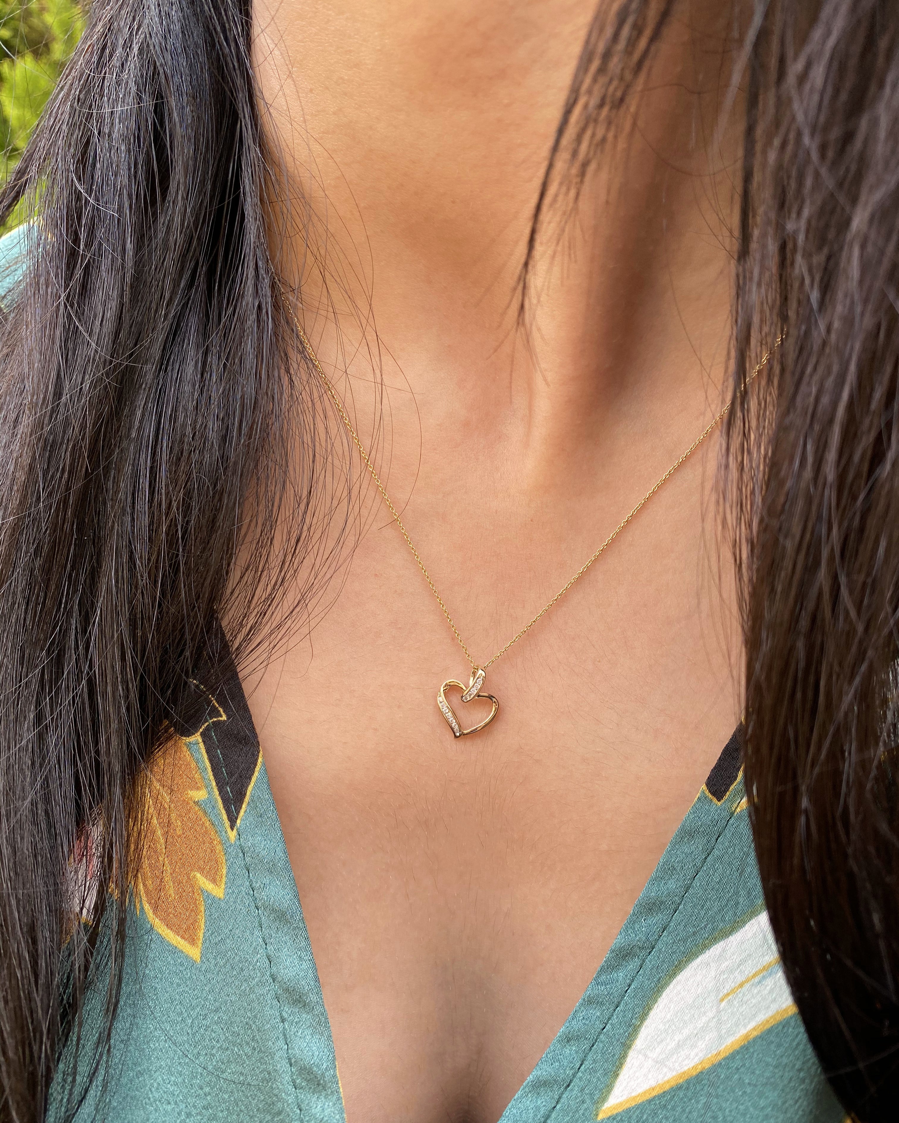 Exquisite 9ct Yellow Gold Diamond Heart Pendant Featuring 12 Sparkling Brilliant Diamonds, Ideal for Gold Necklaces
