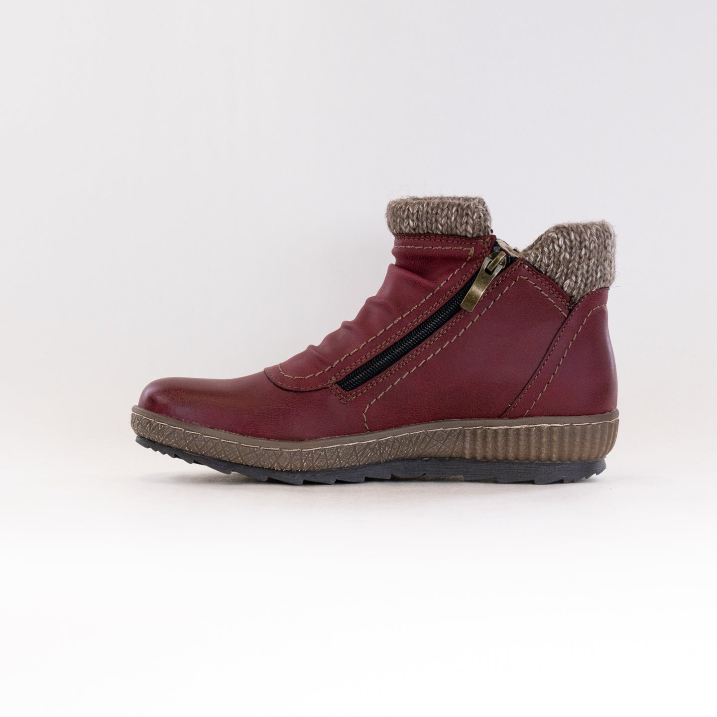 Spring Step Women's Cleora Pull - on Booties in Bordeaux Color