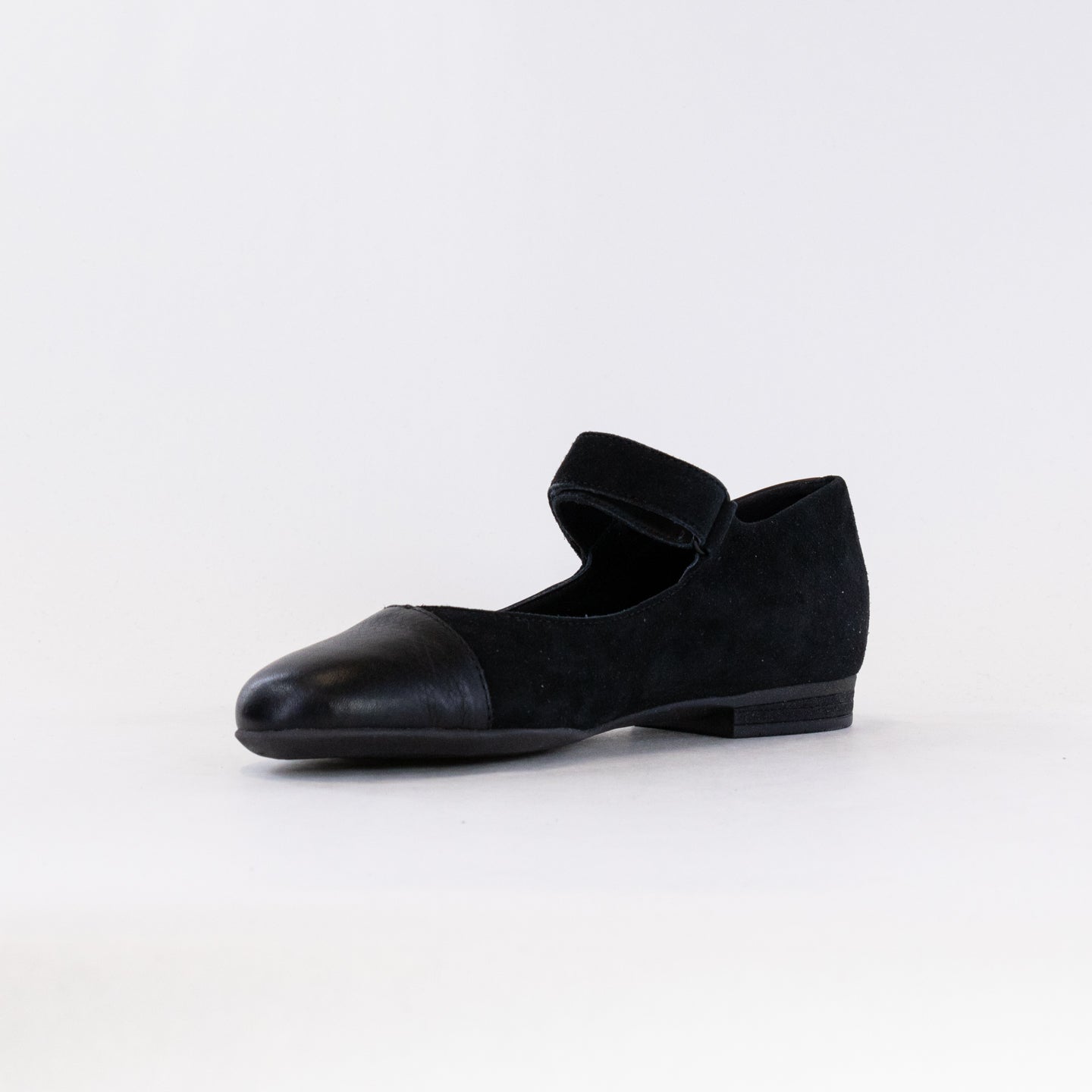 Women's Classic Black Ara Sienna Mary Jane Flats - Timeless and Comfortable Footwear