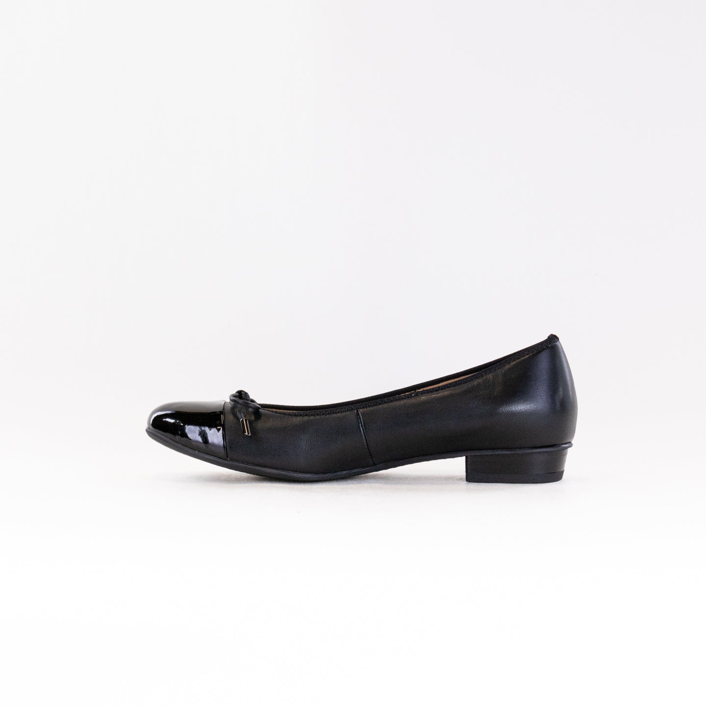 Women's Black Leather Ara Belinda Ballet Flats with Elegant Bow