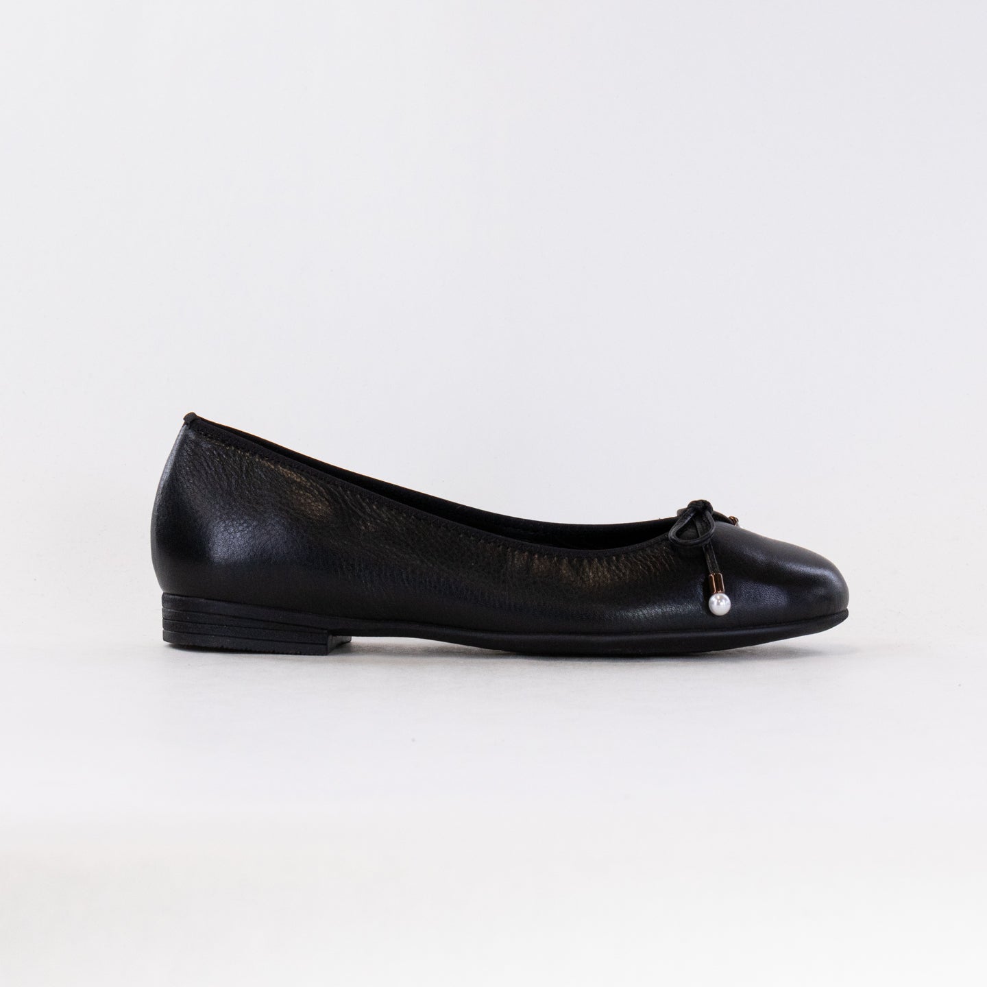 Women's Black Leather Ara Scout Ballet Flats with Bow Accent