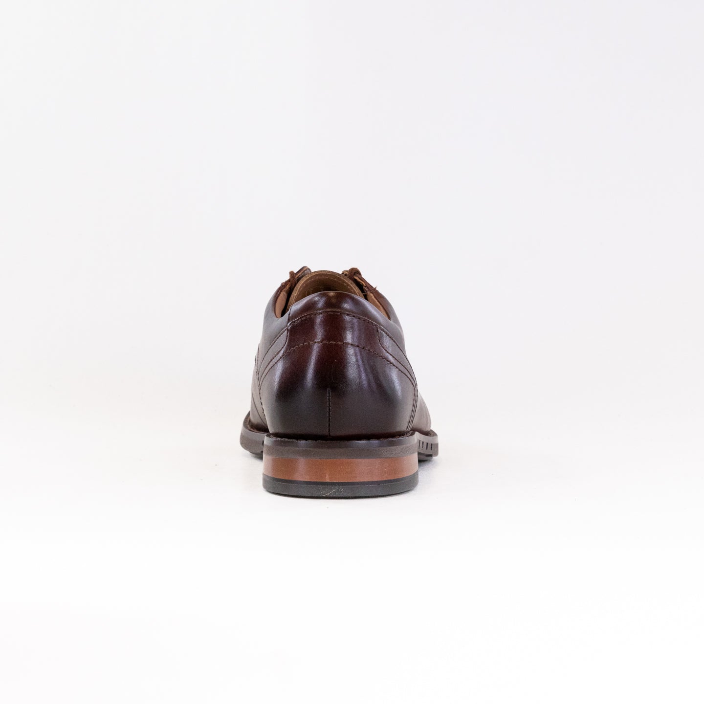 Clarks Men's Un Hugh Cap Casual Shoes - Mahogany-Colored Leather