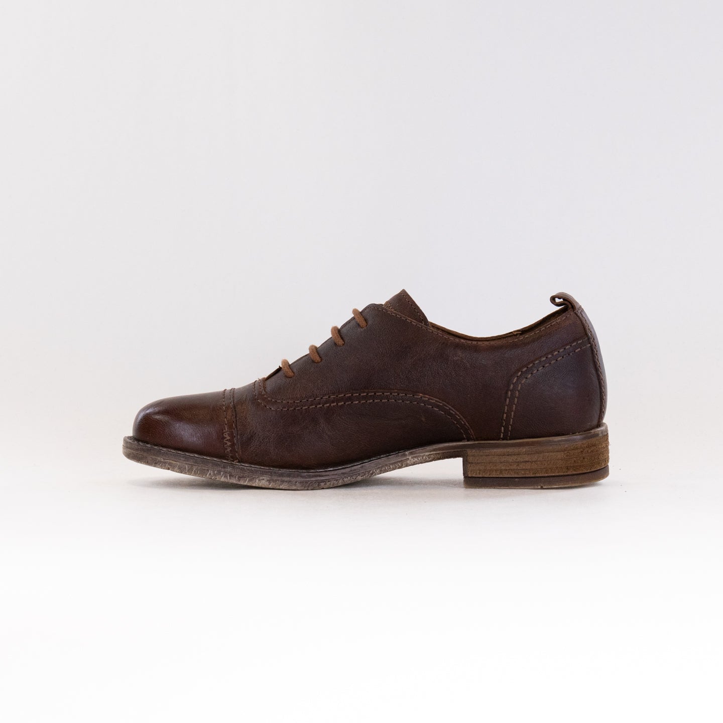 Josef Seibel Women's Sienna 85 Camel-Colored Washed Full-Grain Leather Cap-Toe Brogue Shoes