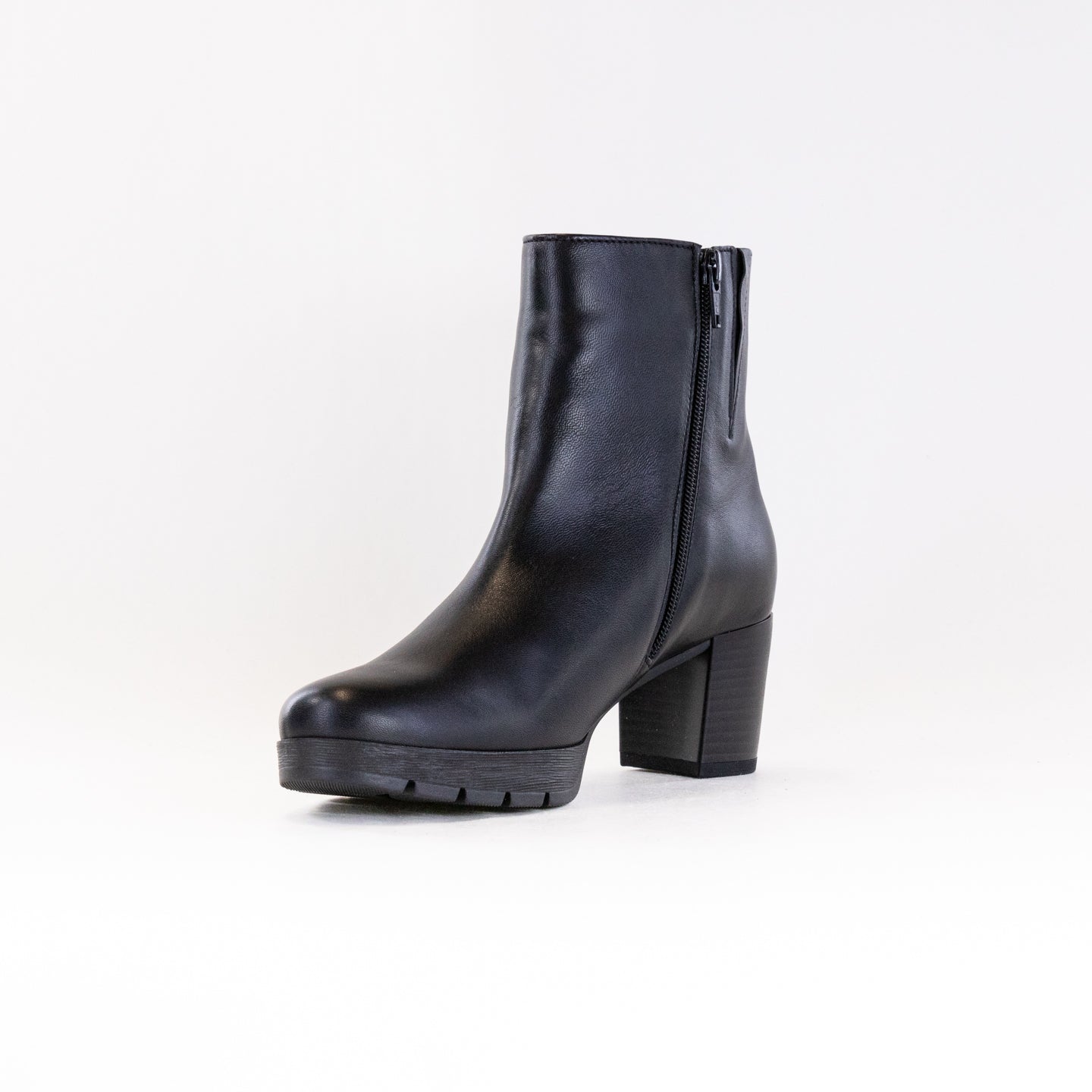 Gabor Women's Black Leather Heeled Ankle Boots 52.071.57